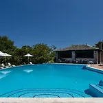 Resort Tilia Mourésion