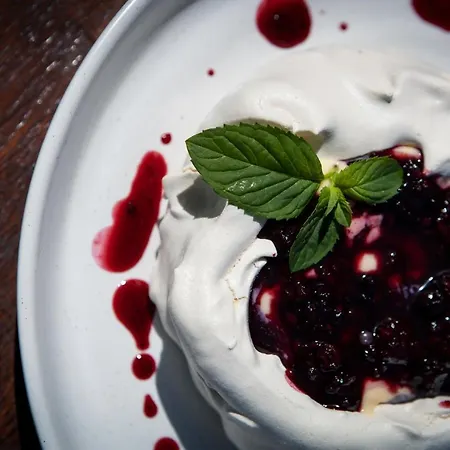 Tilia Θέρετρο *