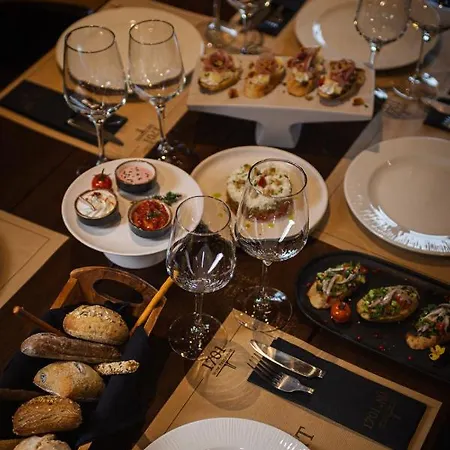 Tilia Θέρετρο Mourésion